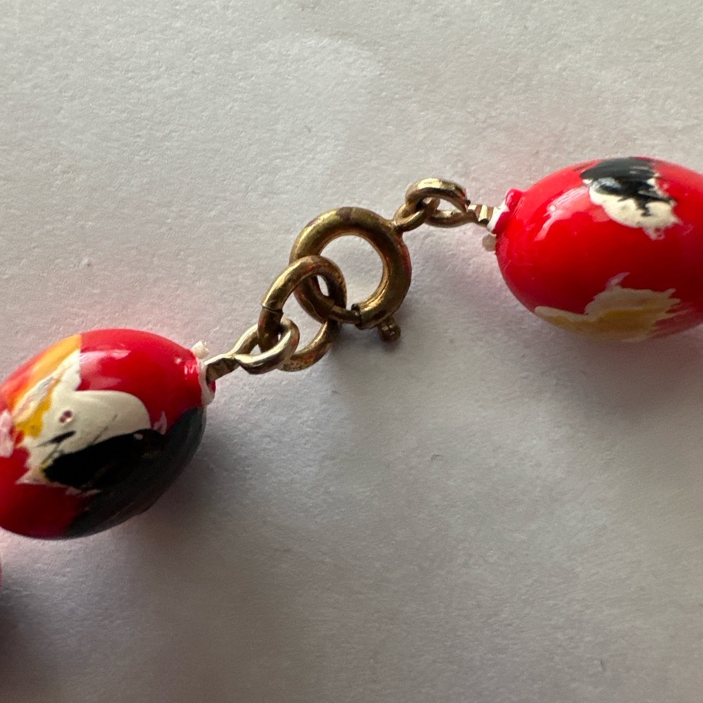 Vintage 80s Red Hand-Painted Opera Necklace & Clip Earrings Set - Picture 8 of 8